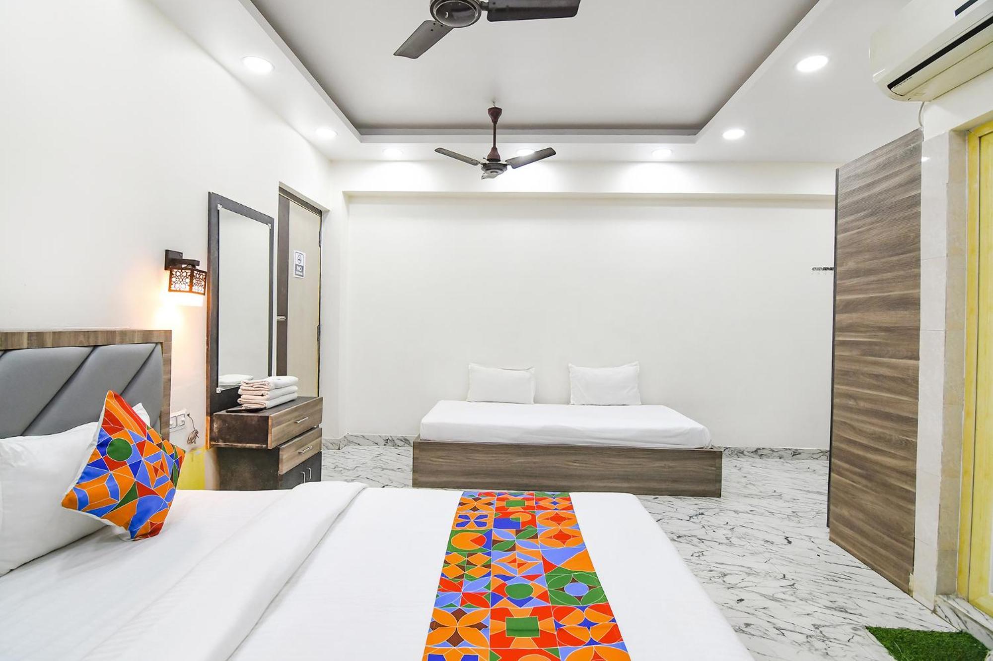 Fabexpress Sr Royale - Nr Sealdah Station Hotel Calcutta Eksteriør billede