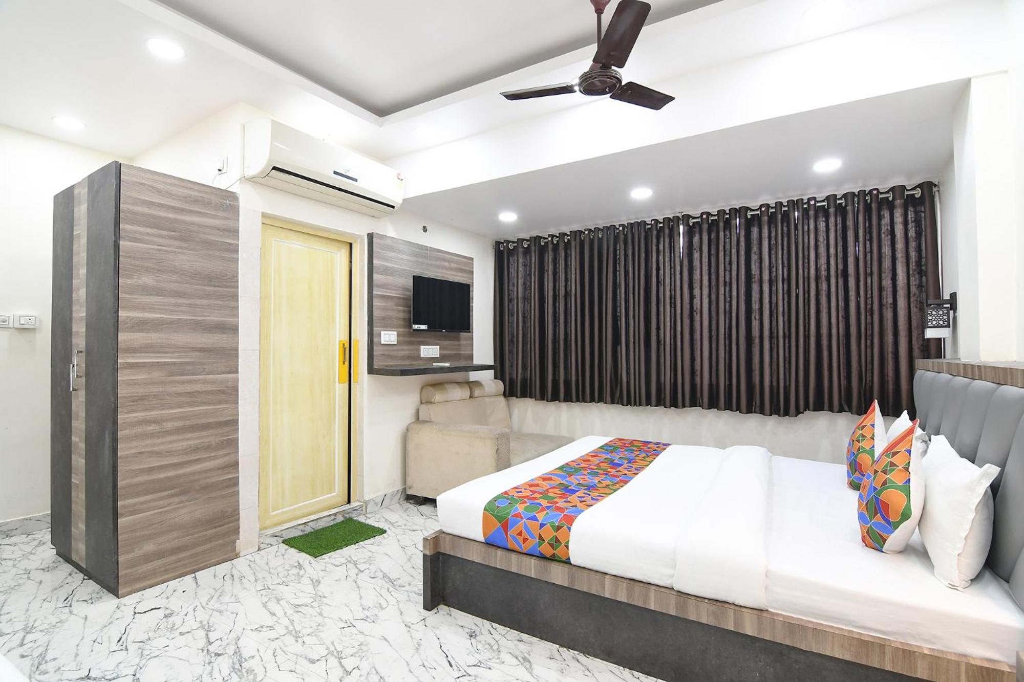 Fabexpress Sr Royale - Nr Sealdah Station Hotel Calcutta Eksteriør billede